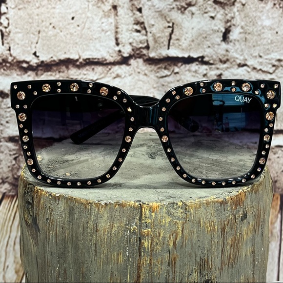 Quay Australia Accessories - QUAY AUSTRALIA ICY EMBELLISHED X LIZZO SUNGLASSES